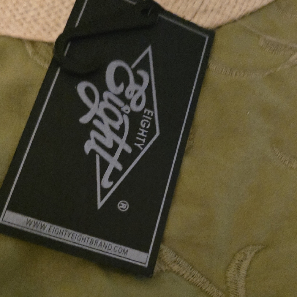 Stylish Cream Fedora with Black Band - Picture 3 of 8